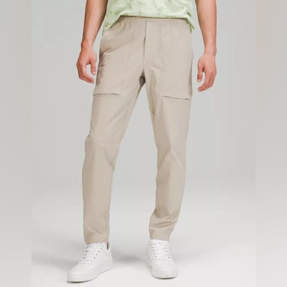 Lululemon Men’s Khaki Elastic Waist Band Straight Leg Bowline Pants